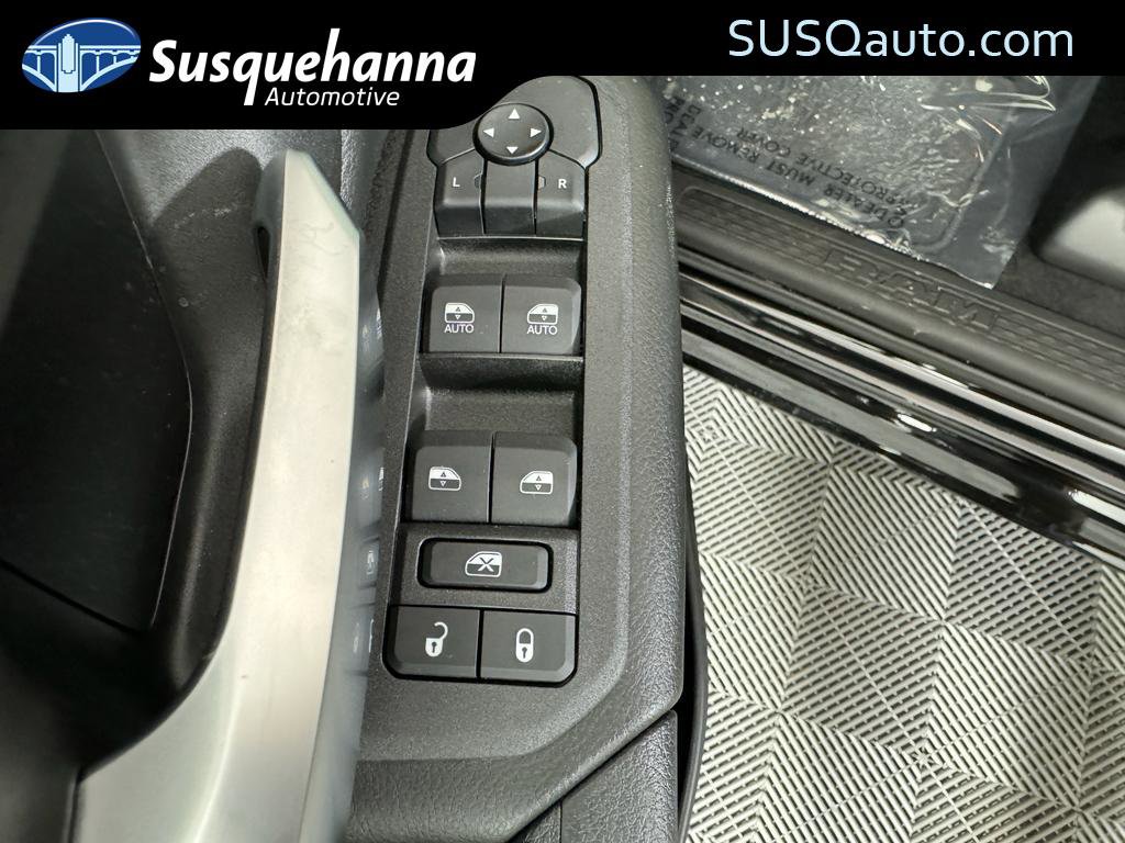 New 2025 RAM 1500 Tradesman w/ Night Edition image 19