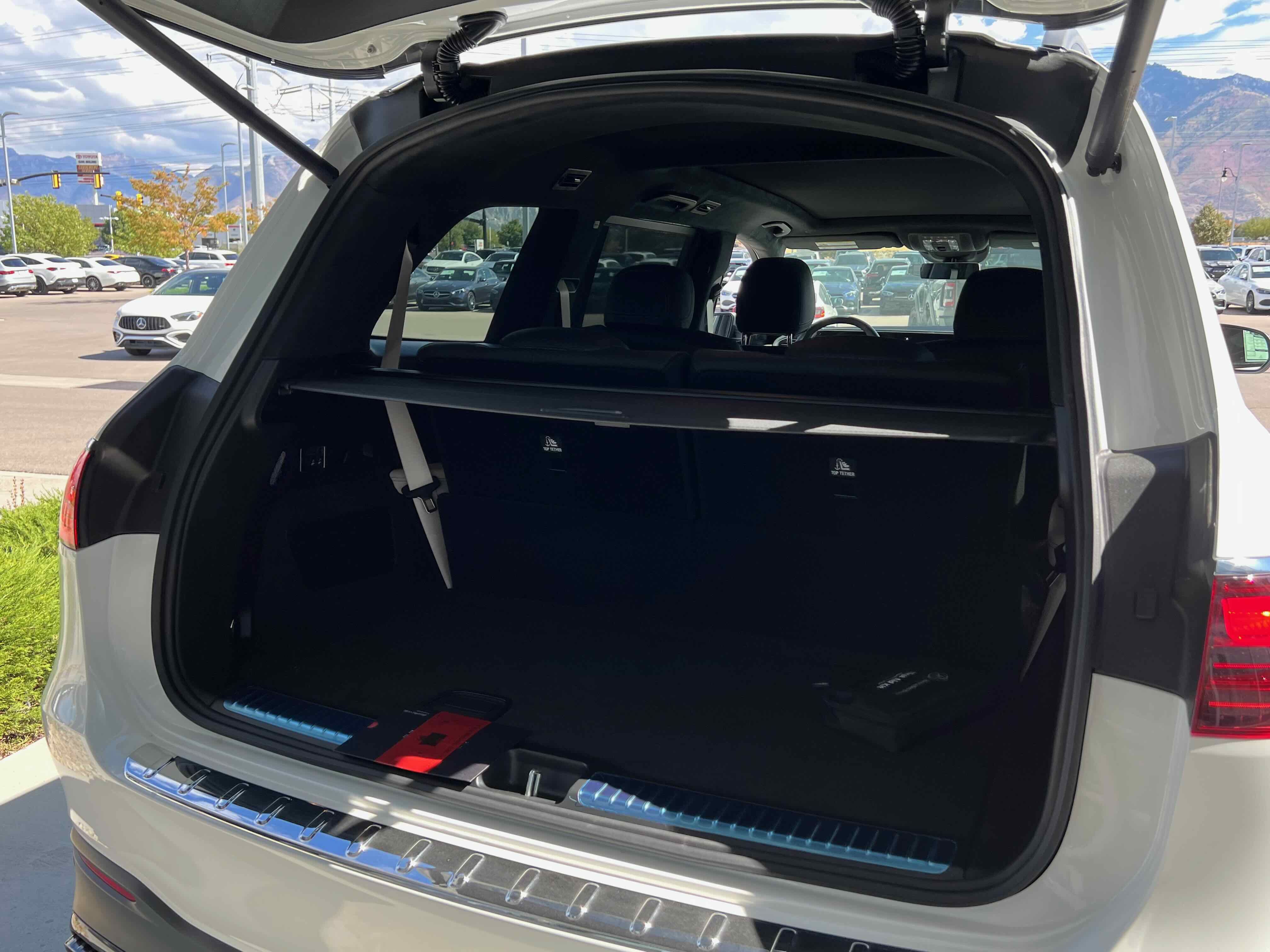 New 2026 Mercedes-Benz GLS 63 AMG 4MATIC image 12