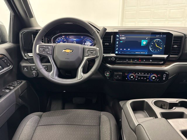 New 2026 Chevrolet Silverado 1500 LT w/ LPO, Liner Protection Package AWD/4WD image 24