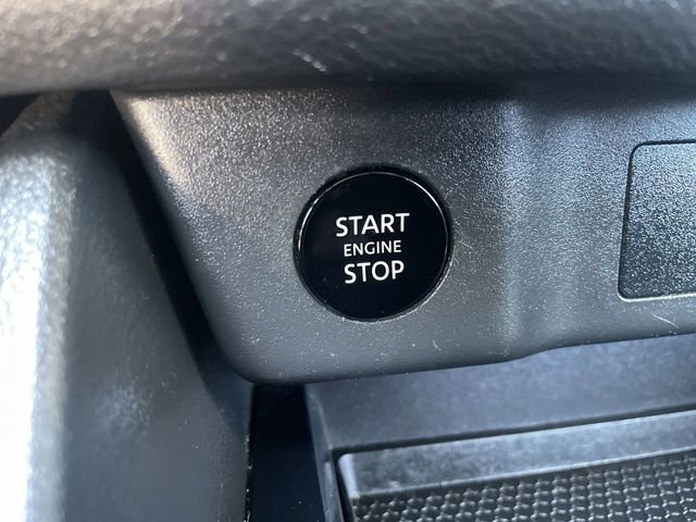 Used 2024 Nissan Rogue SV image 16