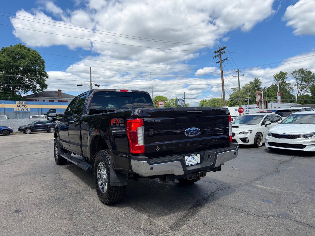Used 2019 Ford F250 Lariat w/ Lariat Ultimate Package AWD/4WD image 6