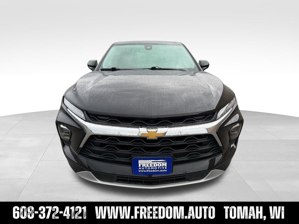 Used 2025 Chevrolet Blazer LT AWD/4WD image 10