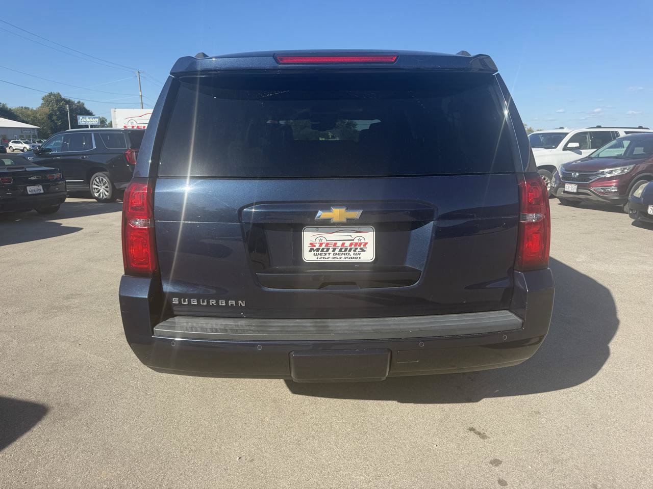 Used 2020 Chevrolet Suburban LT AWD/4WD image 5