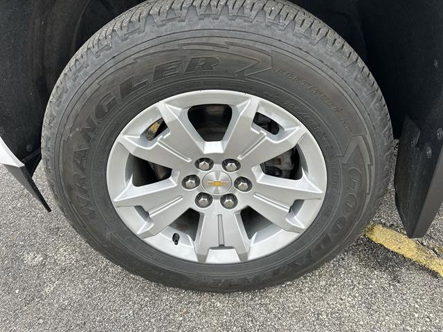Used 2022 Chevrolet Colorado LT w/ LT Convenience Package AWD/4WD image 17
