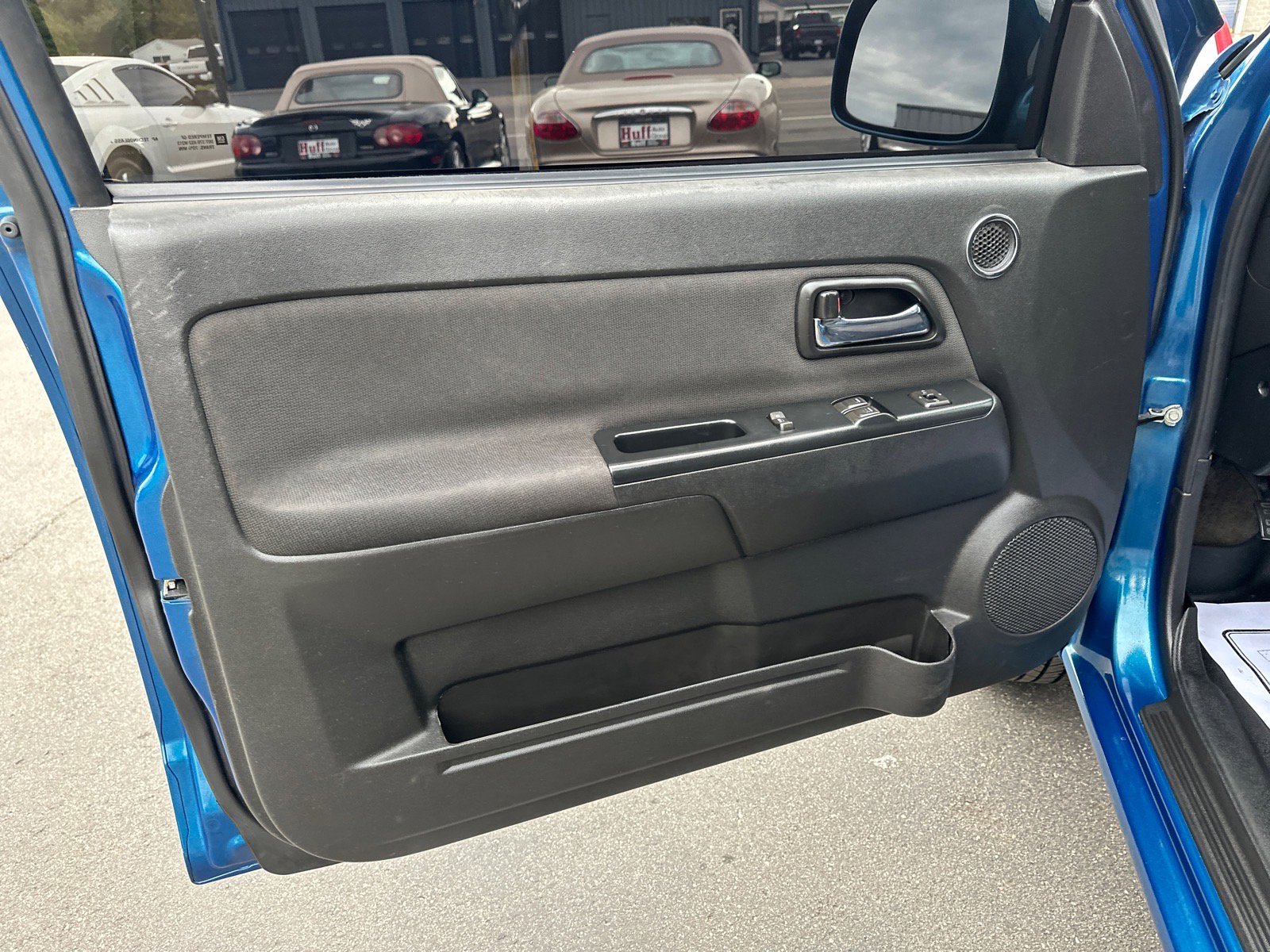 Used 2012 Chevrolet Colorado LT RWD image 12