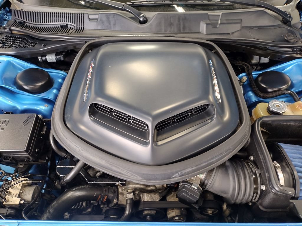 Used 2016 Dodge Challenger R/T Scat Pack RWD image 8