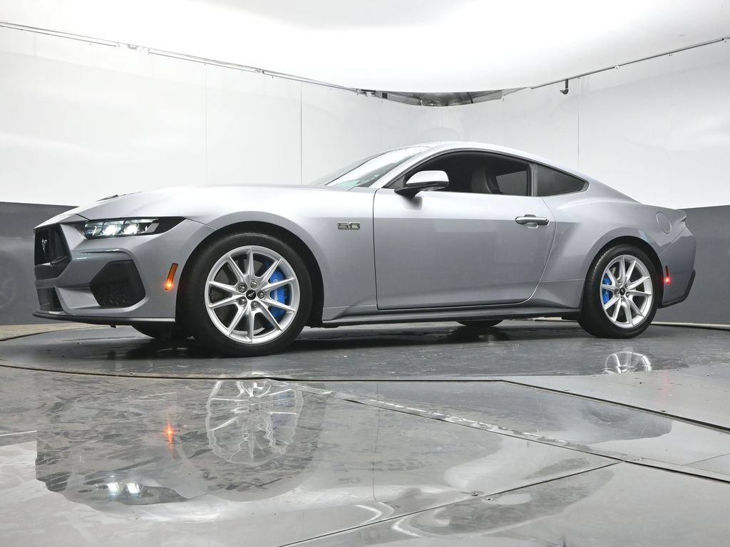 Used 2024 Ford Mustang GT Premium RWD image 31