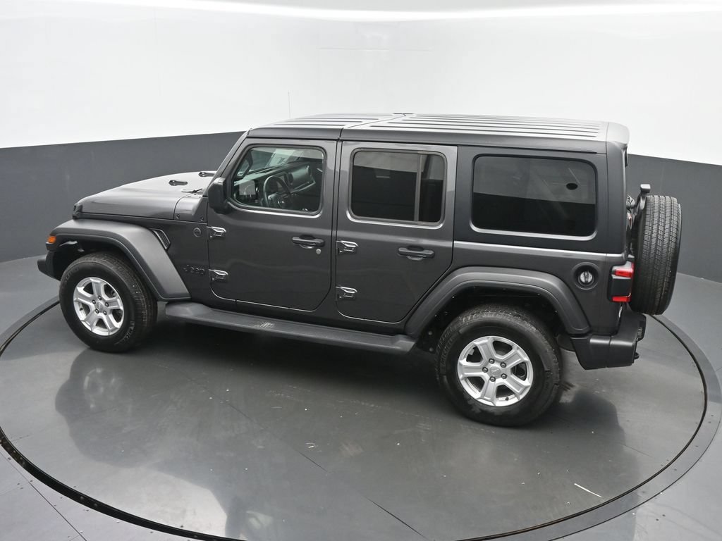 Used 2022 Jeep Wrangler Unlimited Sport AWD/4WD image 39