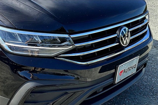 Used 2024 Volkswagen Tiguan Wolfsburg Edition image 31