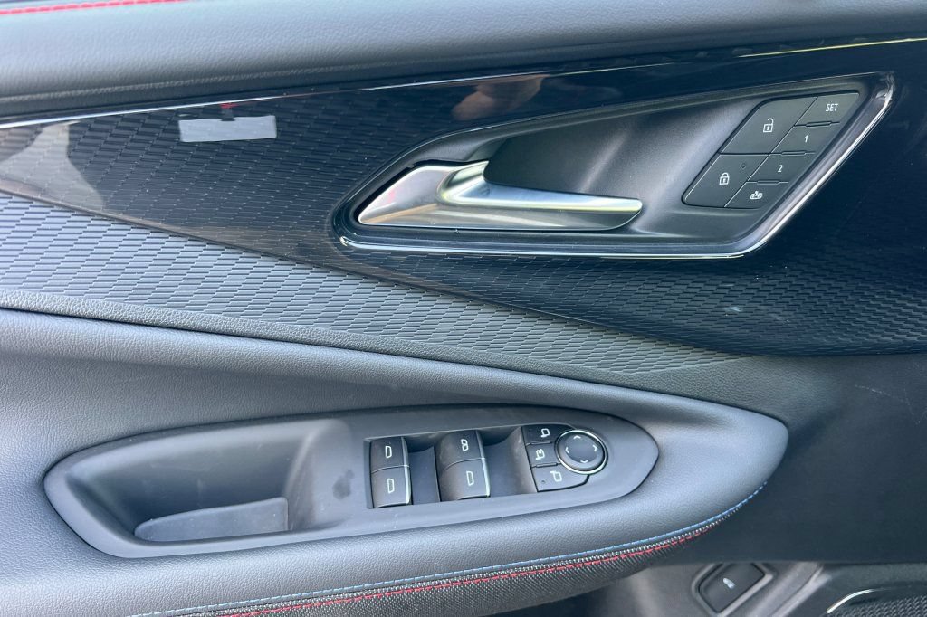 New 2025 Chevrolet Blazer EV RS RWD image 8