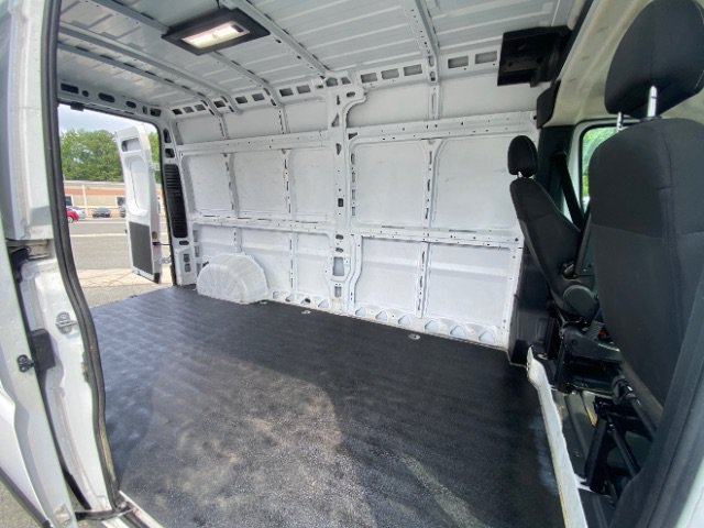 Used 2024 RAM ProMaster 2500 w/ Convenience Group FWD image 14