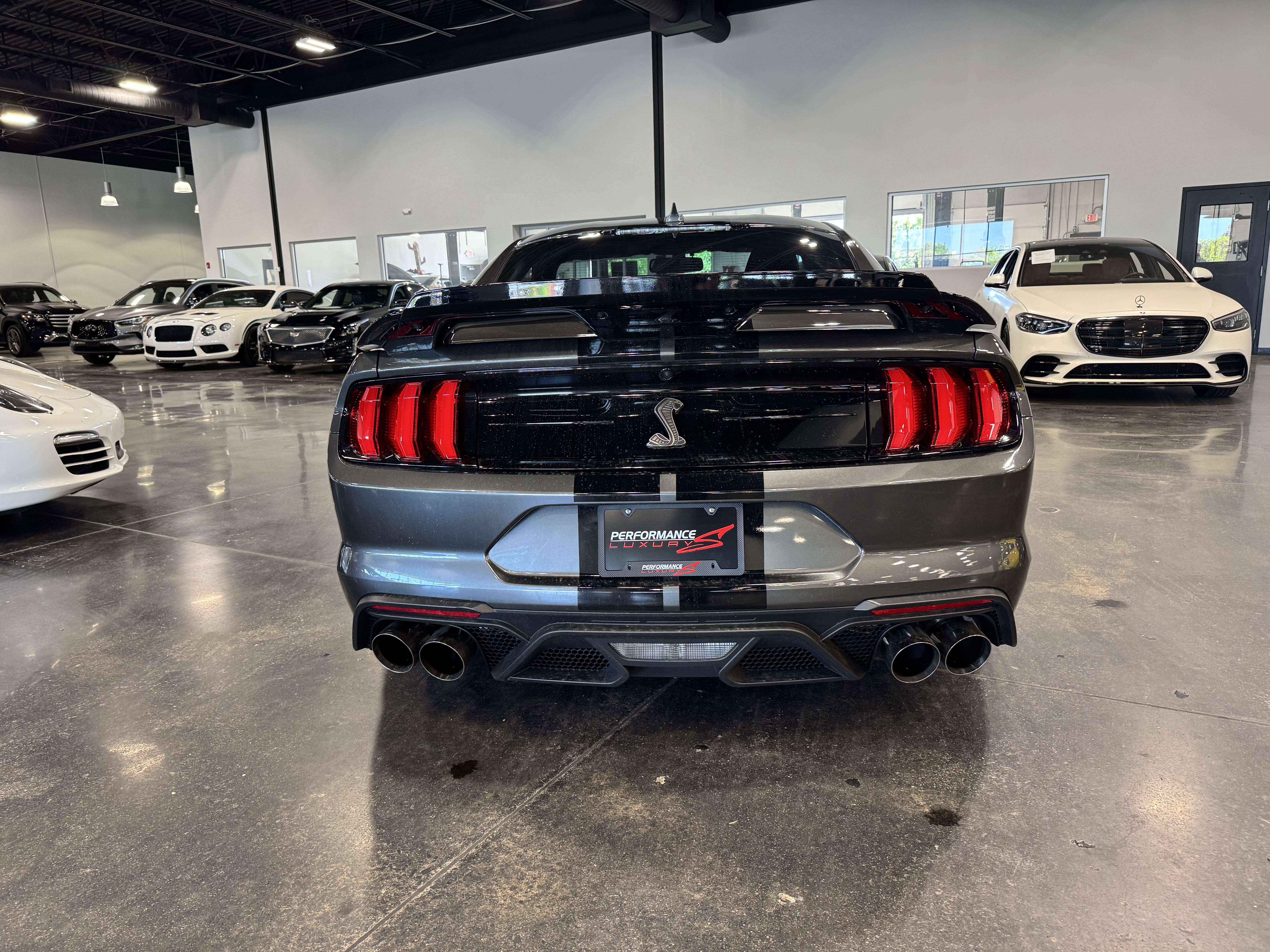 Used 2020 Ford Mustang Shelby GT500 w/ Technology Package RWD image 4