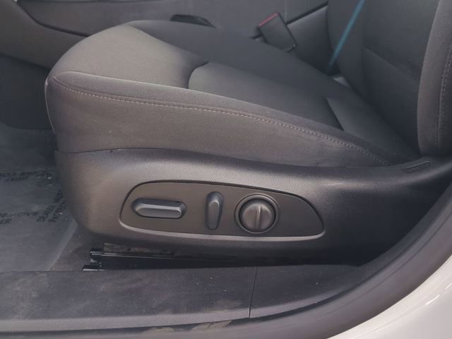 Used 2024 Chevrolet Malibu LT FWD image 23