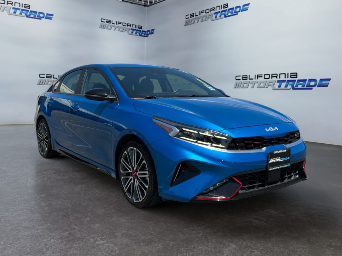 Used 2024 Kia Forte GT FWD image 3