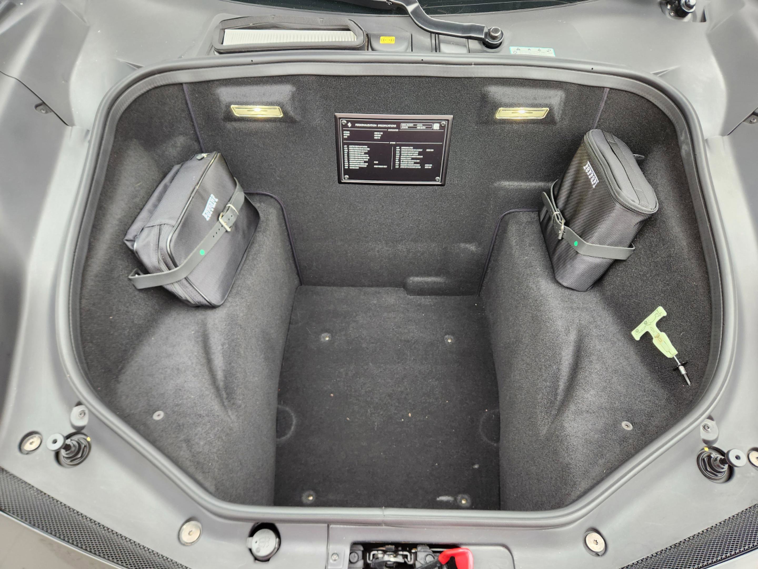 Used 2017 Ferrari 488 Spider image 30