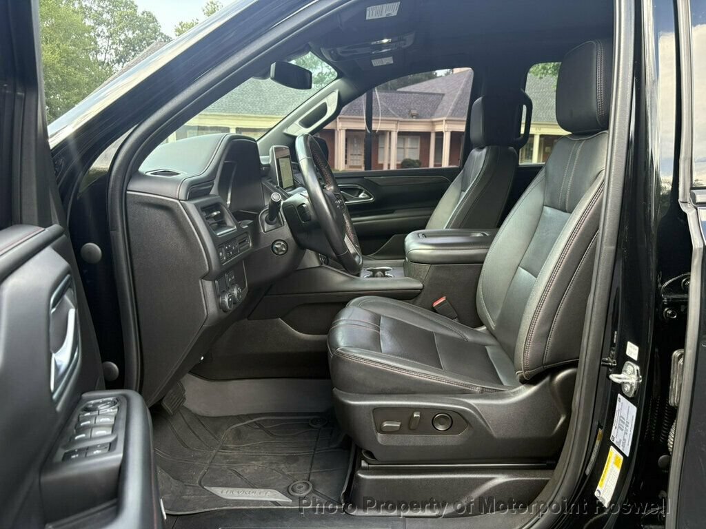 Used 2022 Chevrolet Suburban RST w/ Luxury Package RWD image 12
