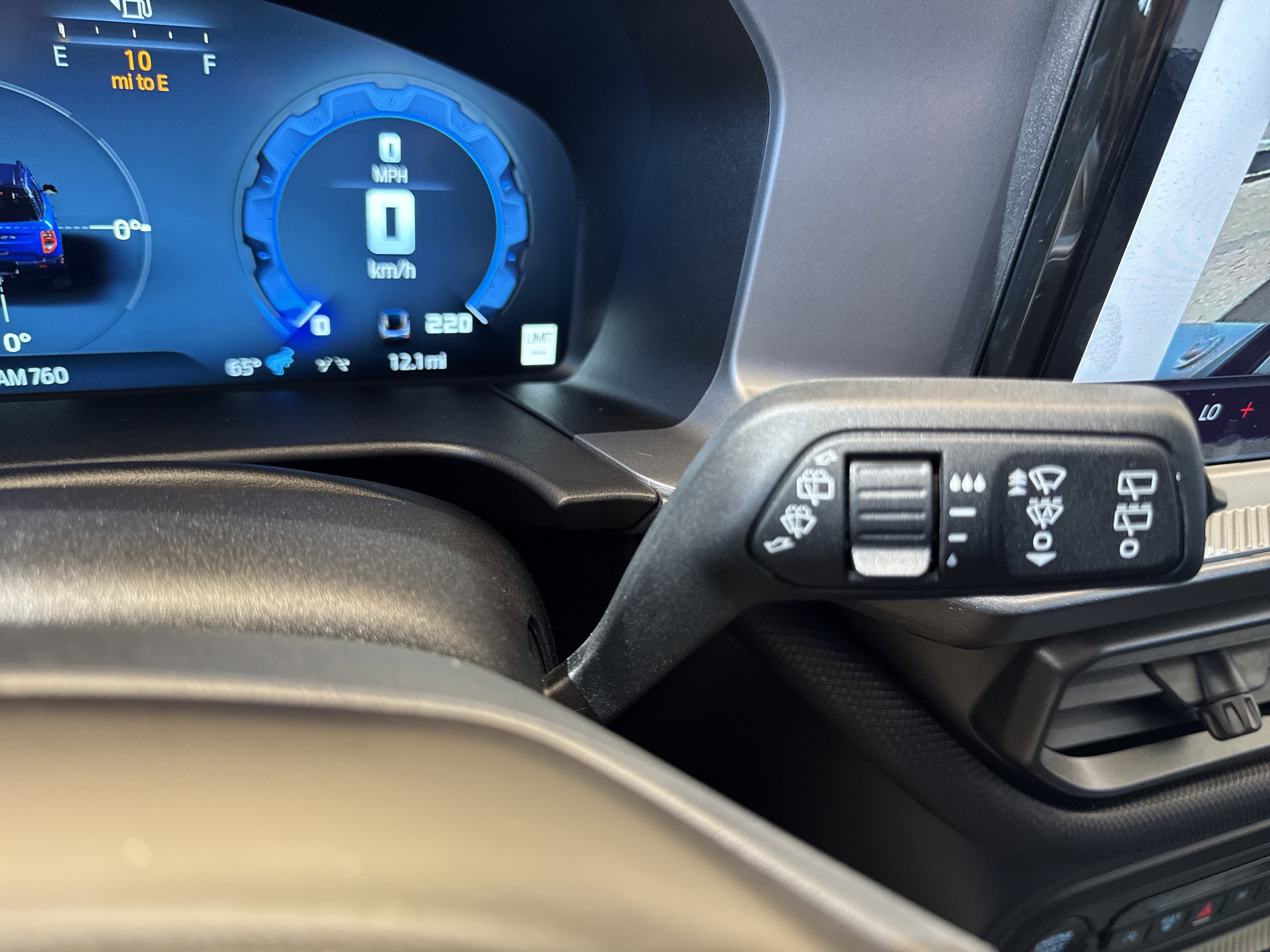 New 2025 Ford Bronco Sport Outer Banks w/ Sasquatch Outer Banks Package AWD/4WD image 31