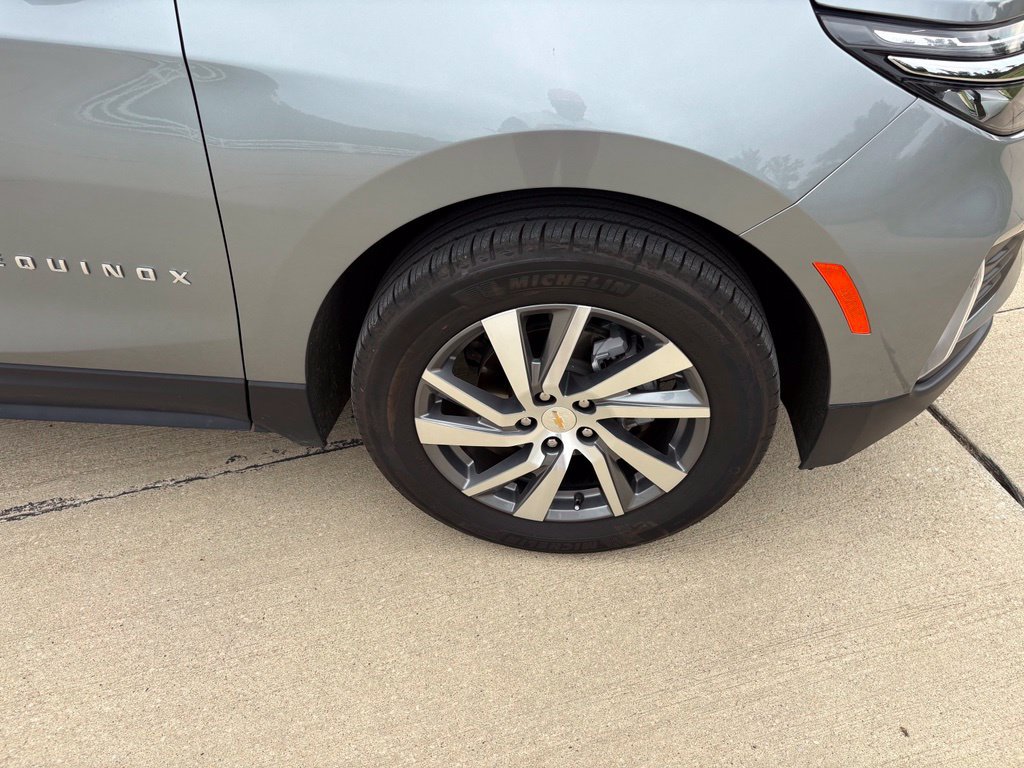 Used 2024 Chevrolet Equinox LT w/ LPO, Floor Liner Package FWD image 23