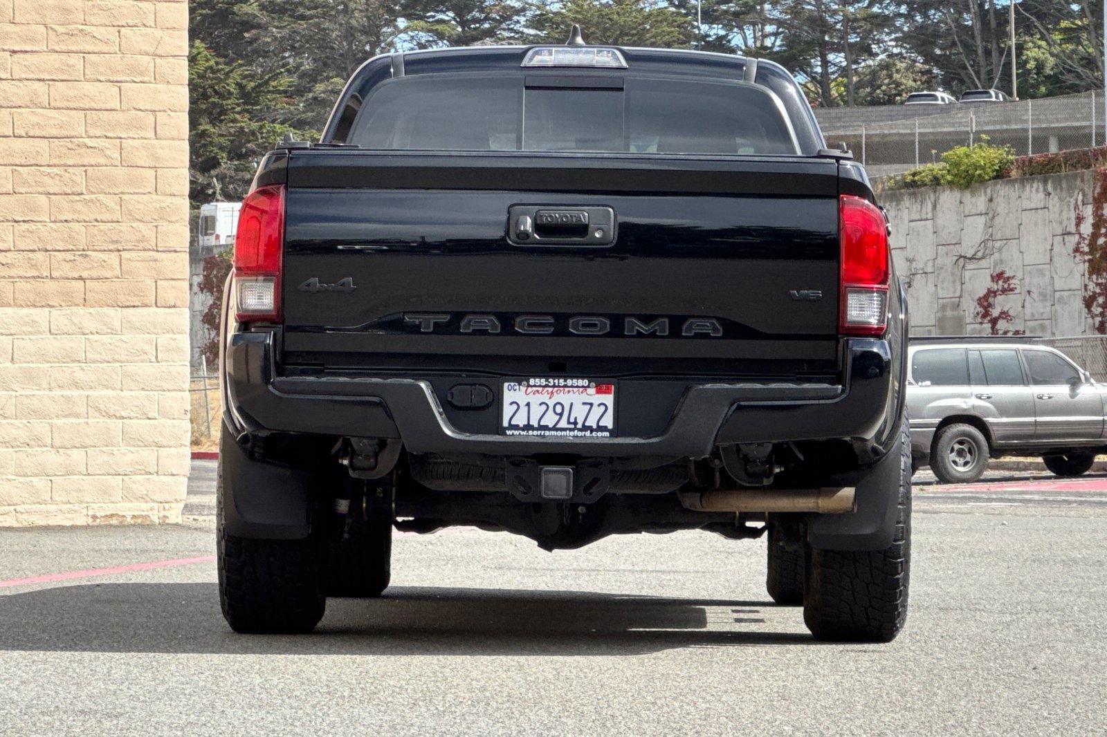 Used 2020 Toyota Tacoma SR5 w/ Technology Package AWD/4WD image 6