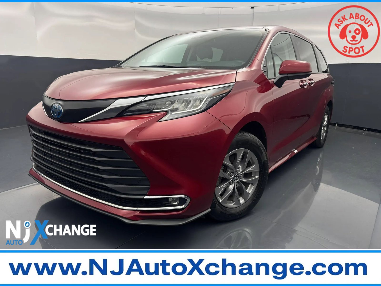 Used 2023 Toyota Sienna XLE AWD/4WD image 58