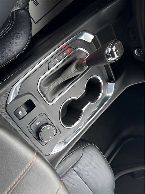 Used 2018 Chevrolet Traverse LT image 13