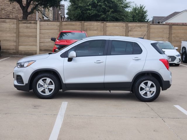Used 2020 Chevrolet Trax LS FWD image 12