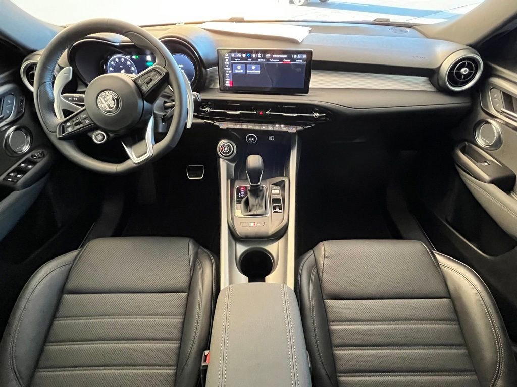 New 2024 Alfa Romeo Tonale Veloce image 14