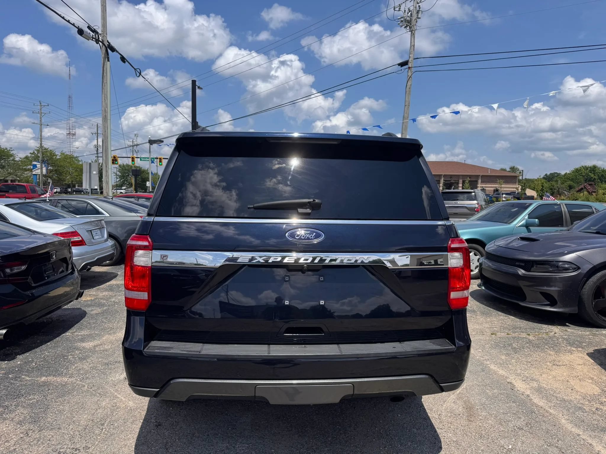 Used 2021 Ford Expedition XL AWD/4WD image 6