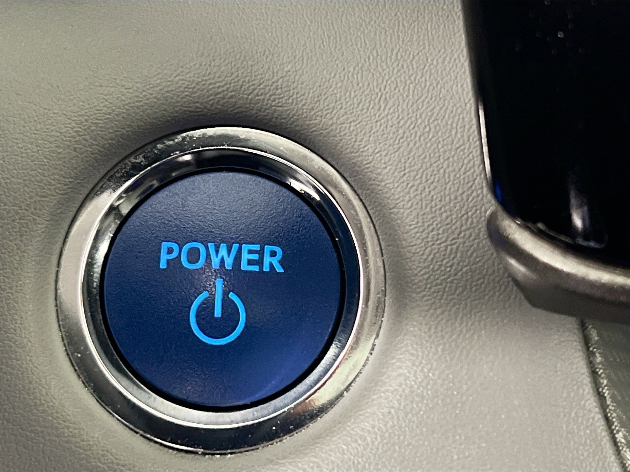 Used 2022 Toyota Highlander Limited image 24