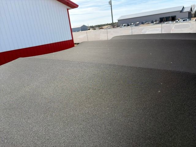 Used 2015 Jeep Wrangler Unlimited Sahara w/ Connectivity Group image 10