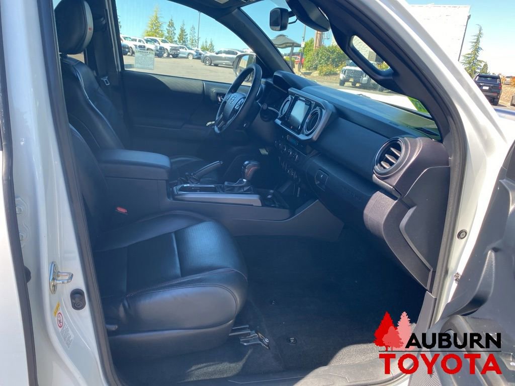 Used 2019 Toyota Tacoma TRD Pro AWD/4WD image 16