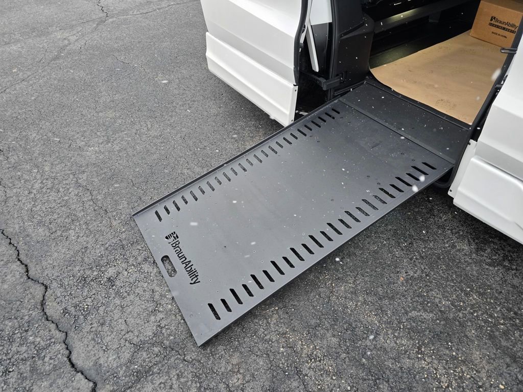 Used 2025 Honda Odyssey Sport-L image 3