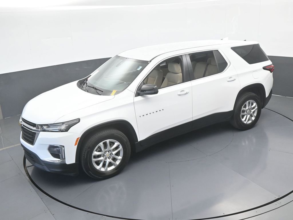 Used 2022 Chevrolet Traverse LS image 49