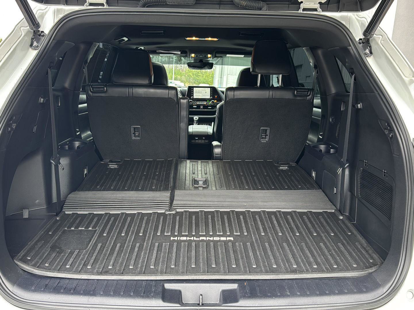 Used 2022 Toyota Highlander XSE image 30