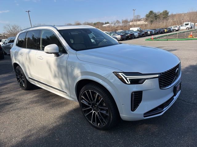New 2026 Volvo XC90 B6 Plus w/ Protection Package Premier