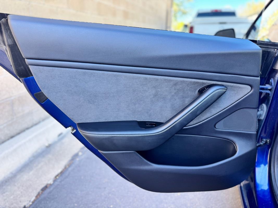 Used 2018 Tesla Model 3 Long Range AWD/4WD image 23