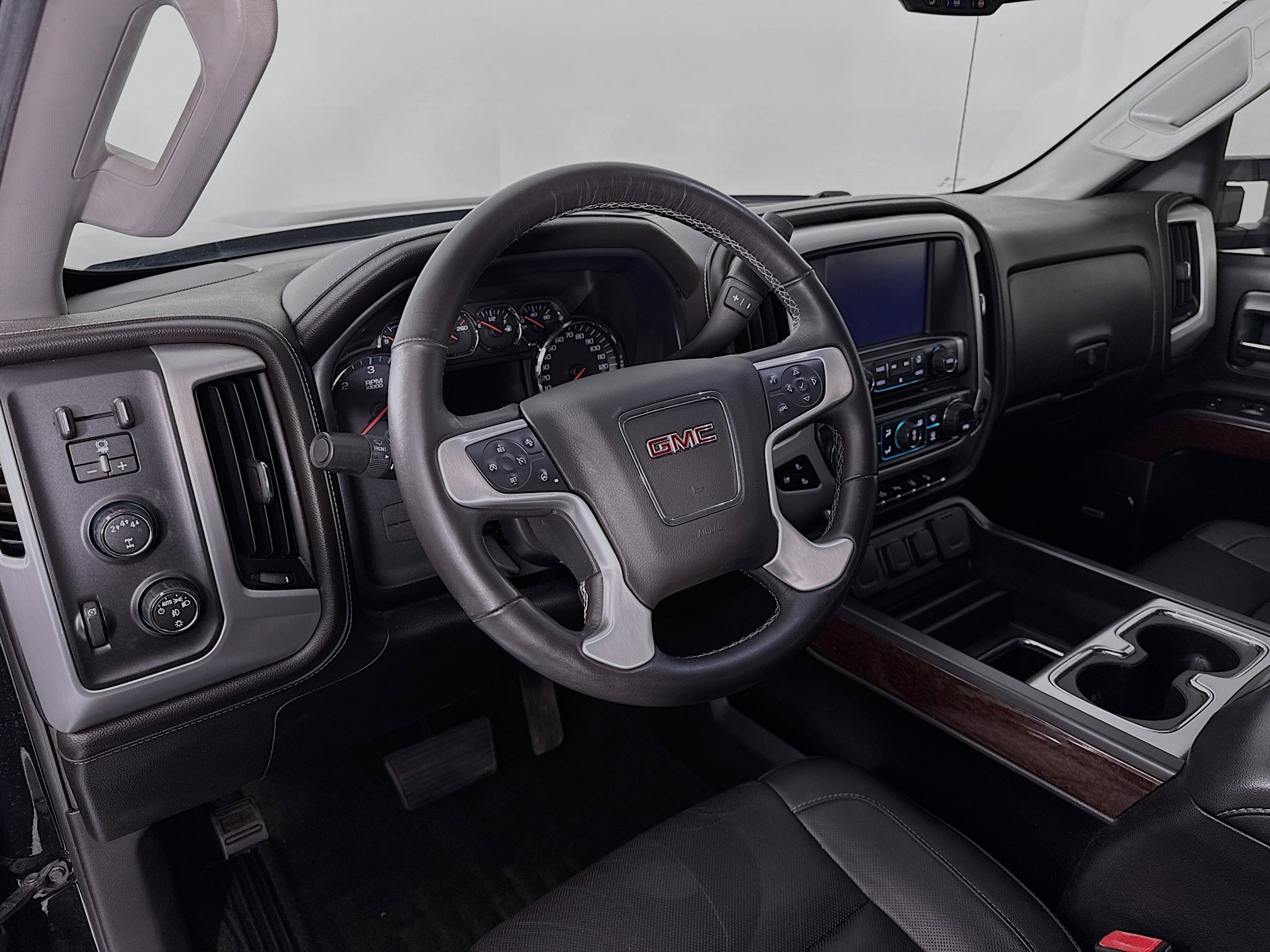 Used 2017 GMC Sierra 2500 SLT AWD/4WD image 9