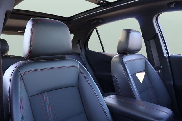Used 2022 Chevrolet Equinox RS w/ LPO, Floor Liner Package AWD/4WD image 25