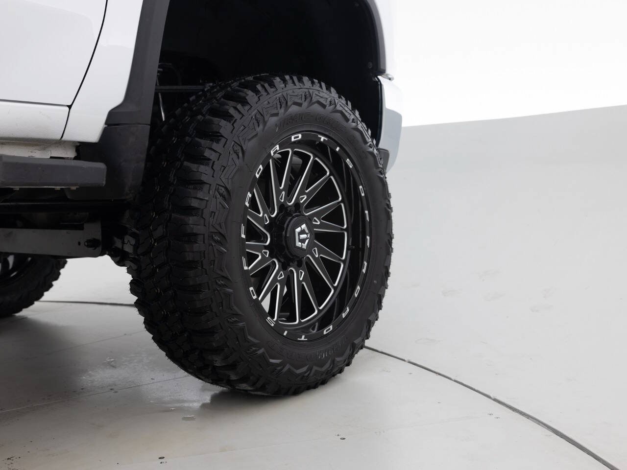 Used 2021 Chevrolet Silverado 2500 LTZ AWD/4WD image 18