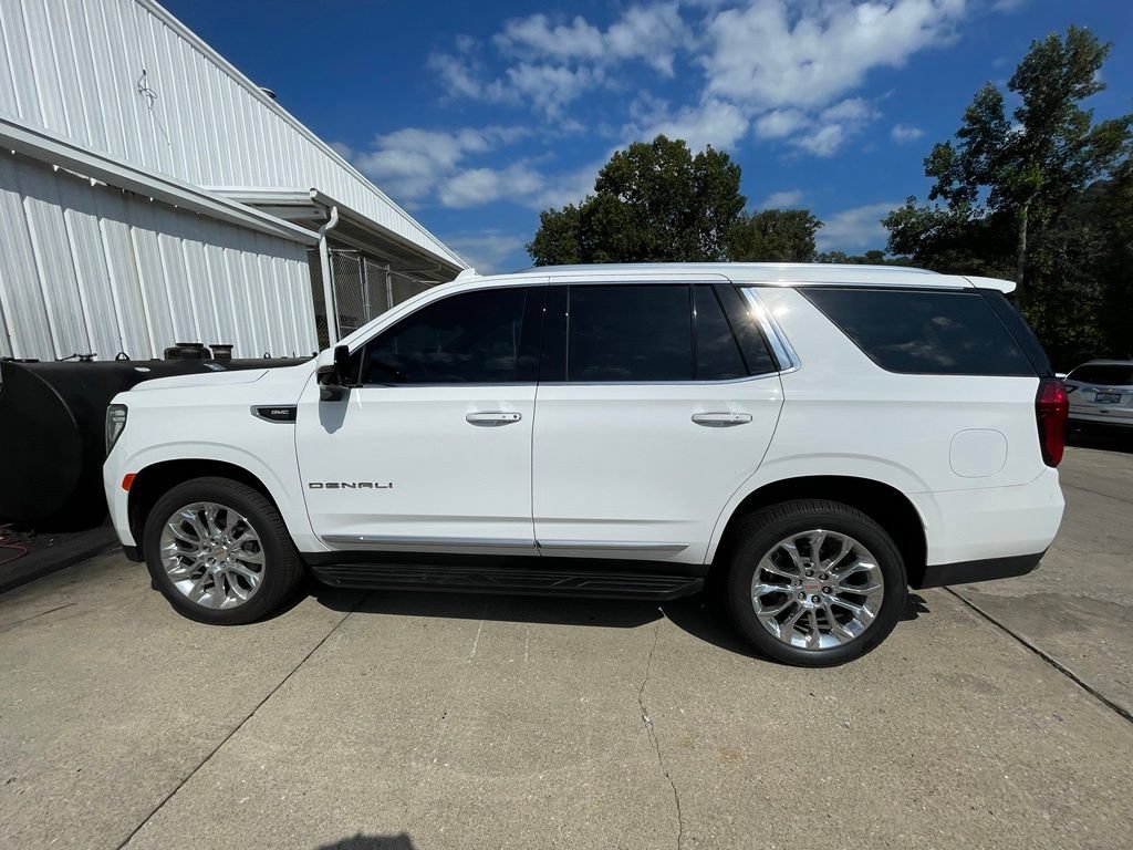 Used 2024 GMC Yukon Denali AWD/4WD image 8