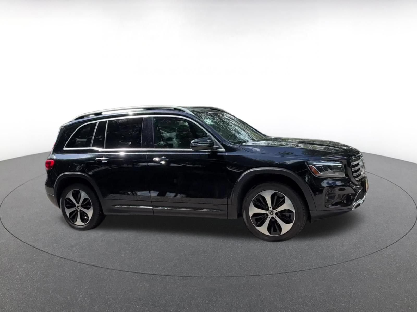 Used 2025 Mercedes-Benz GLB 250 4MATIC video 2