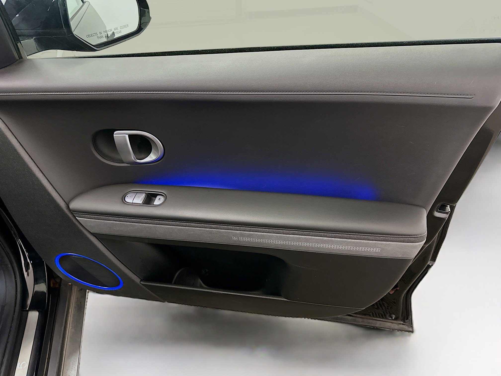 Used 2023 Hyundai Ioniq 5 Limited w/ Cargo Package image 34