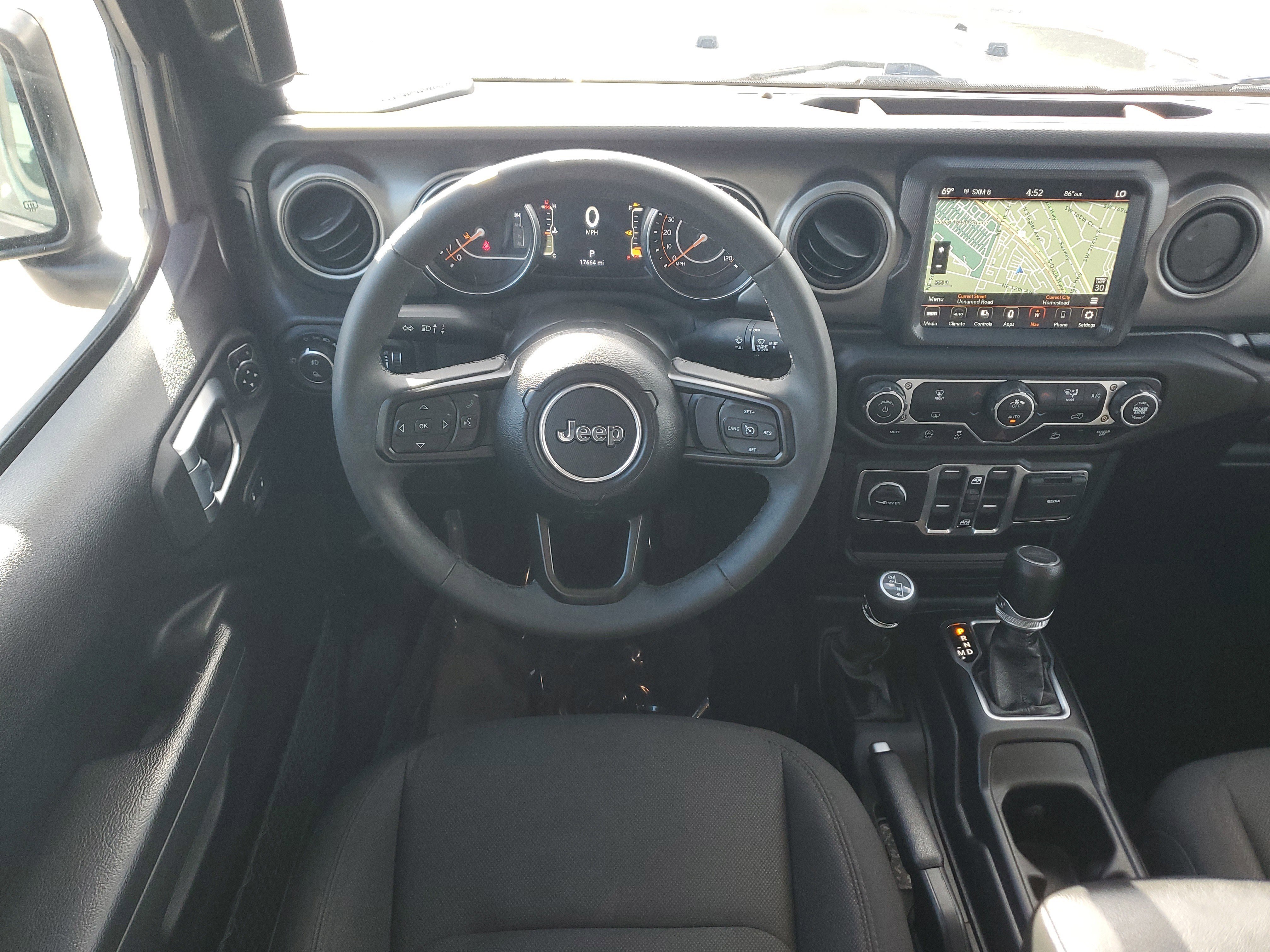 Used 2023 Jeep Gladiator Sport image 17