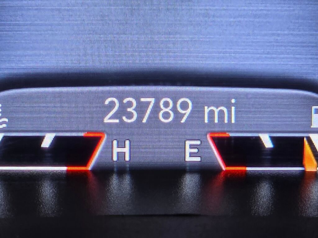 Used 2021 Jeep Cherokee Trailhawk w/ Technology Group image 27