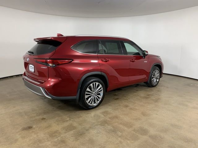 Used 2021 Toyota Highlander Platinum image 8