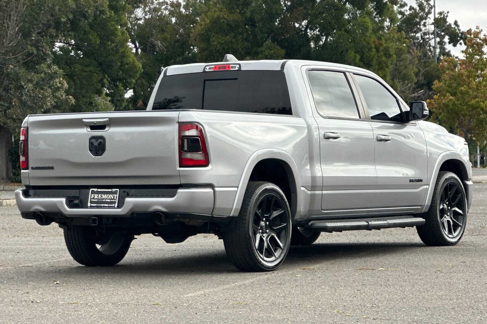 Used 2021 RAM 1500 Laramie RWD image 3