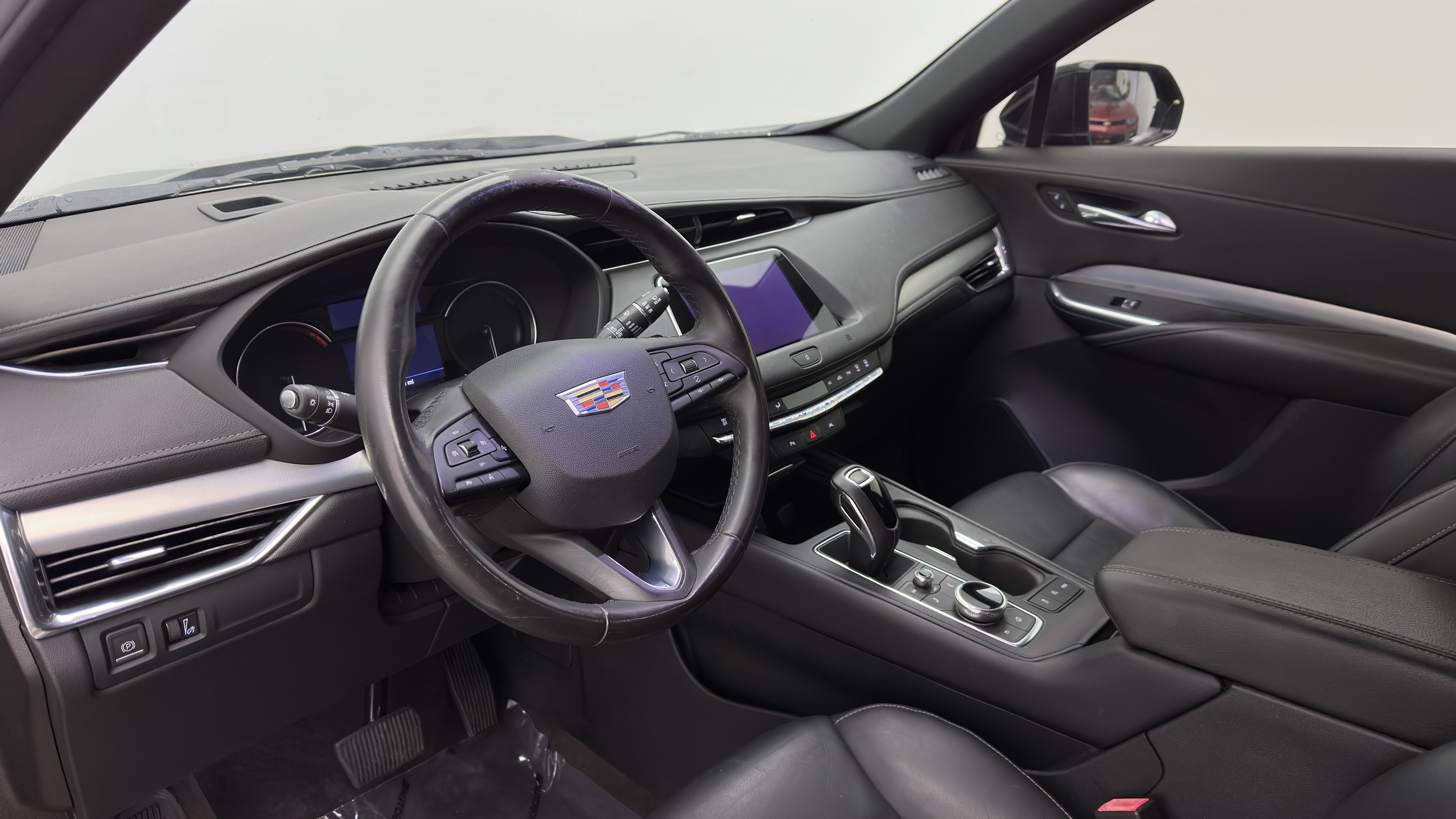 Used 2019 Cadillac XT4 Premium Luxury w/ Driver Awareness Package FWD image 7