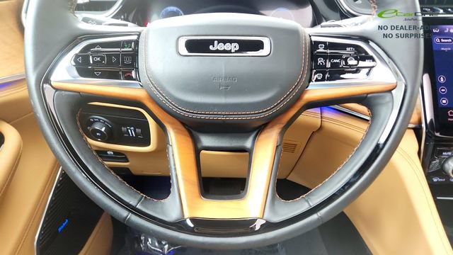 Used 2023 Jeep Grand Cherokee Summit AWD/4WD image 54