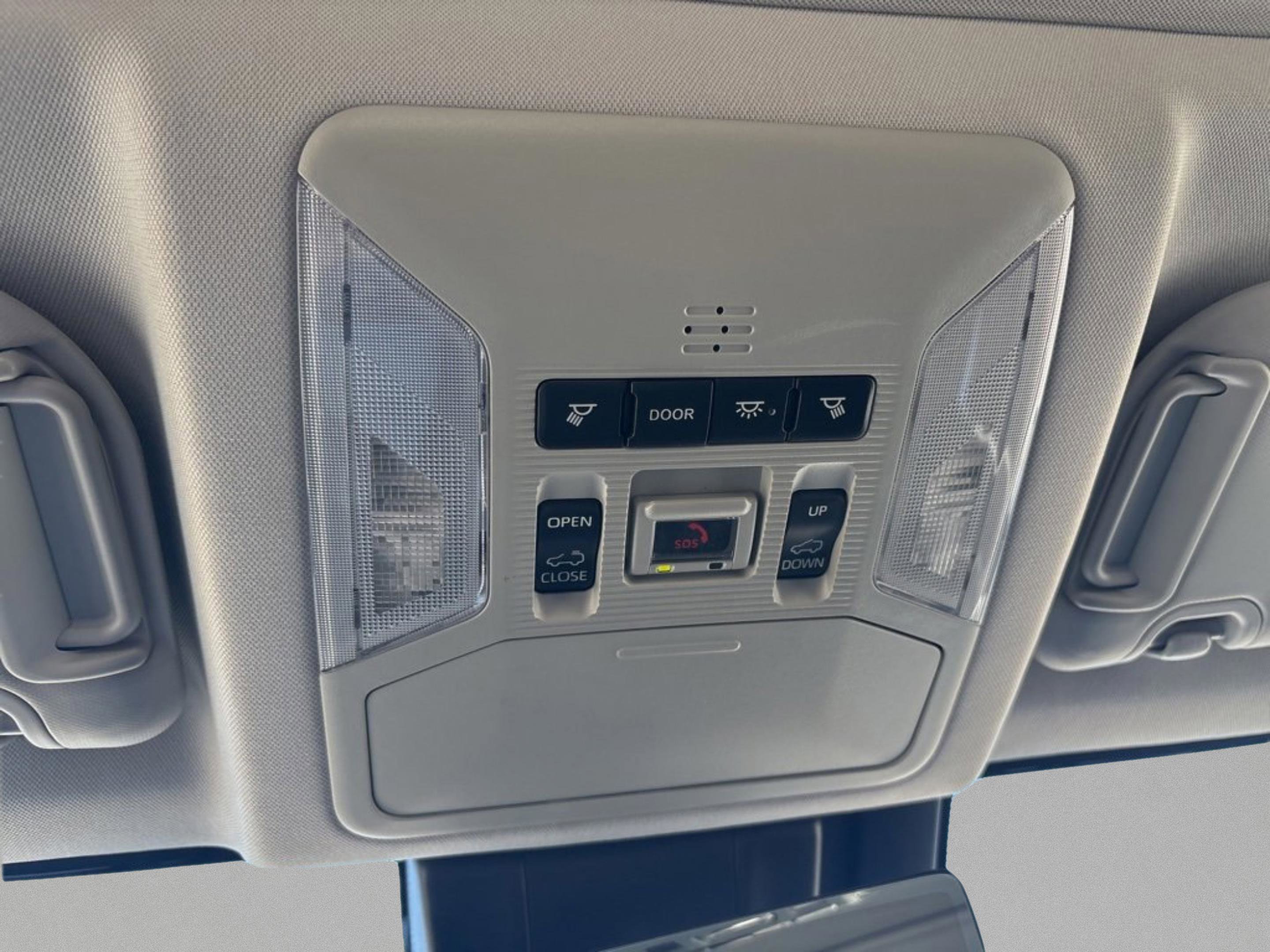 Used 2021 Toyota RAV4 XLE Premium image 25