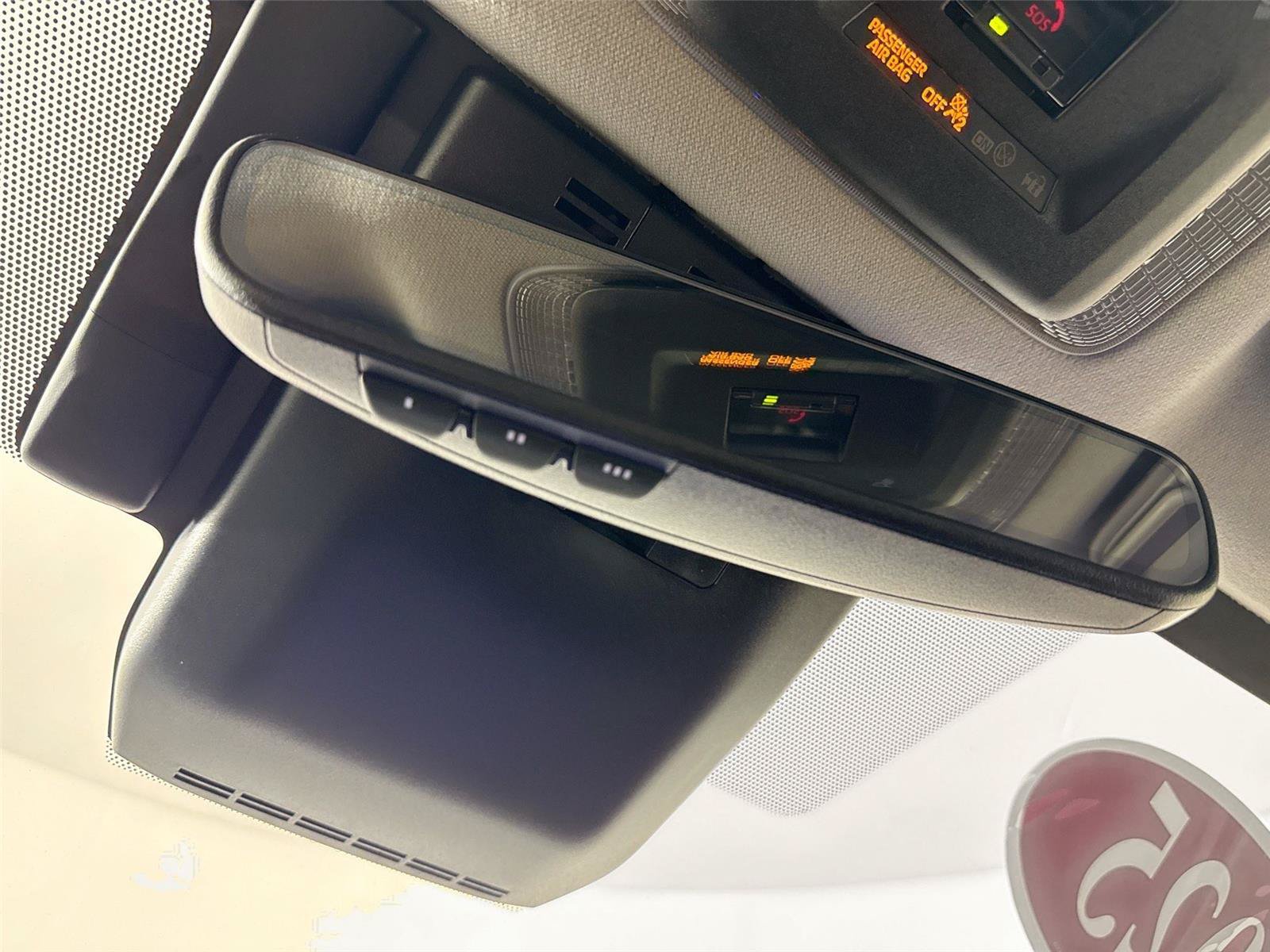 Certified 2025 Toyota Prius Plug-In Hybrid FWD image 22